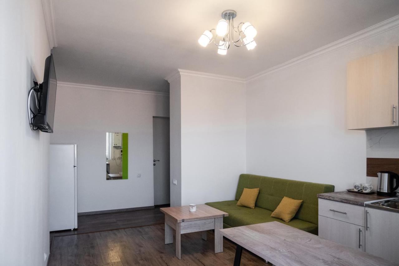 Bright Apartment On 13Th Floor Yerevan Exterior photo