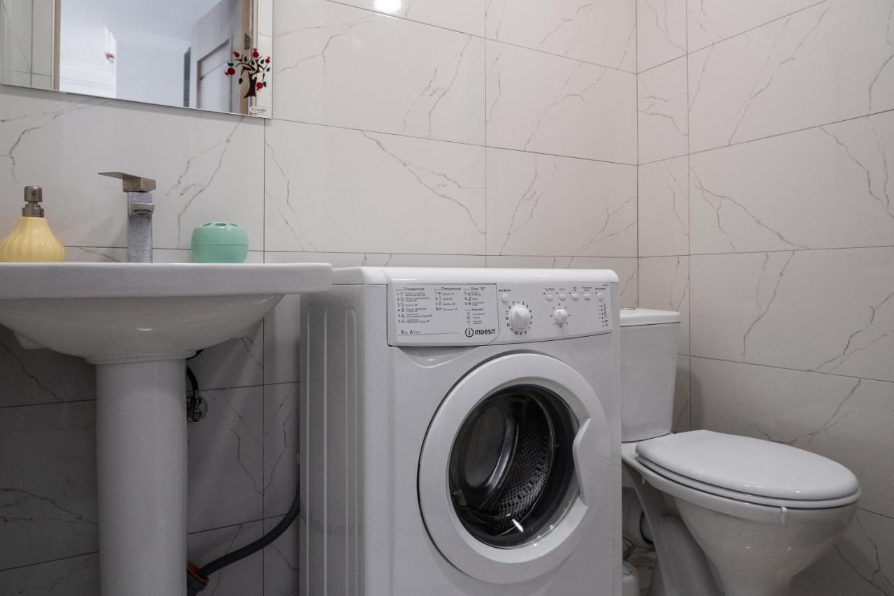 Bright Apartment On 13Th Floor Yerevan Exterior photo